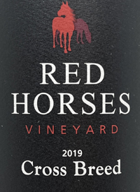 Red Horses Vineyard Cross Breedtext