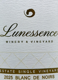 Lunessence Estate Single Vineyard Blanc de Noir Rosétext