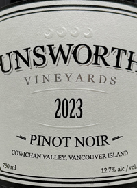Unsworth Vineyards Pinot Noirtext